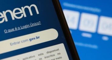 145223,quatro-baianos-estao-entre-os-60-estudantes-com-nota-1000-na-redacao-do-enem-2023-3