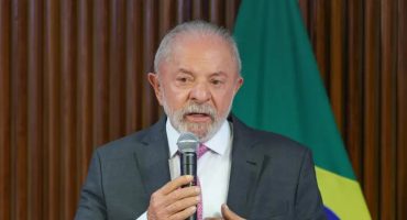 182461,quaest-lula-aparece-numericamente-a-frente-de-flavio-bolsonaro-em-cenario-de-2-turno-3