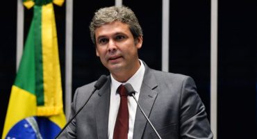 182498,lindbergh-pede-prisao-de-flavio-bolsonaro-apos-pagamento-de-vorcaro-3