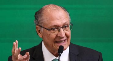 183292,cla-bolsonaro-pensa-mais-em-si-que-no-pais-diz-alckmin-3