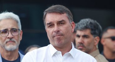 190240,em-carta-bispos-catolicos-alertam-para-ameacas-a-democracia-em-candidatura-de-flavio-bolsonaro-3
