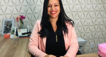 Vereadora Evinha Oliveira – Sessão remota em 12 de abril de 2021. Foto: Assessoria