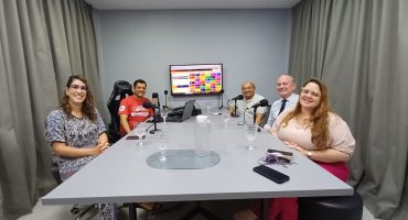 Na foto: Dra. Manuela Verguer, Giuliano Ribeiro, Assis Ferreira, Dr. Fábio Rangel e Dra. Vanessa de Castro. Crédito da imagem: Ian