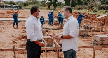 Júlio Cezar Prefeito de Palmeira dos Índios e Renan Filho Governador de Alagoas. Foto Márcio Ferreira.