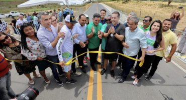 Governador entrega estrada na Serra da Barriga e garante novas obras para o turismo na cidade . Foto: Márcio Ferreira