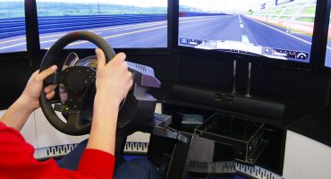 Game racing simulator